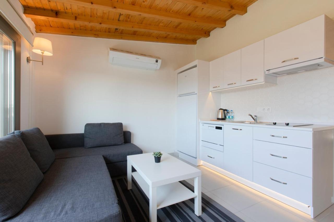 Aegean Apartments - Marina & Chios Island View Cesme Exterior photo